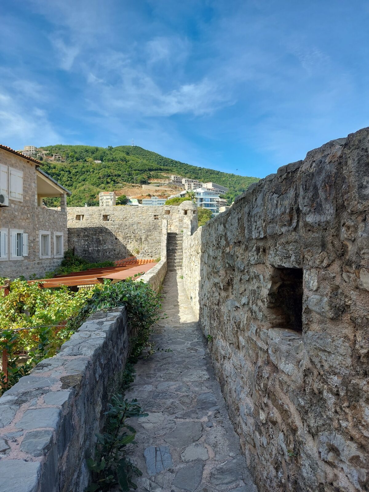 Visiter Budva, la Saint-Tropez des Balkans