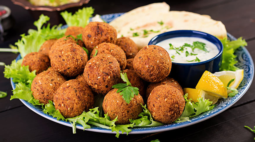 Quel est le menu et les spécialités de L’Atelier du Falafel By AR