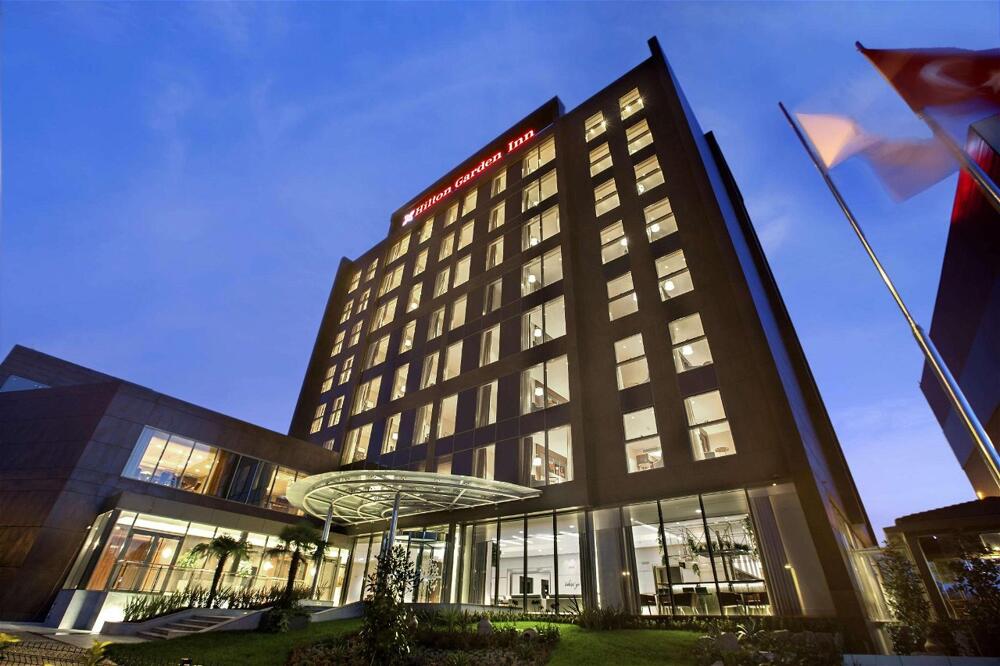 client satisfait a lhilton garden inn