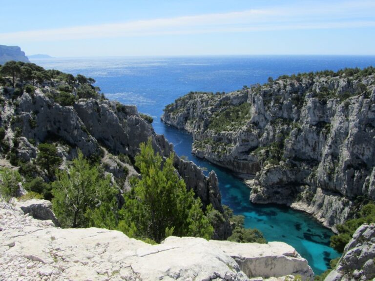 panorama des calanques de port miou