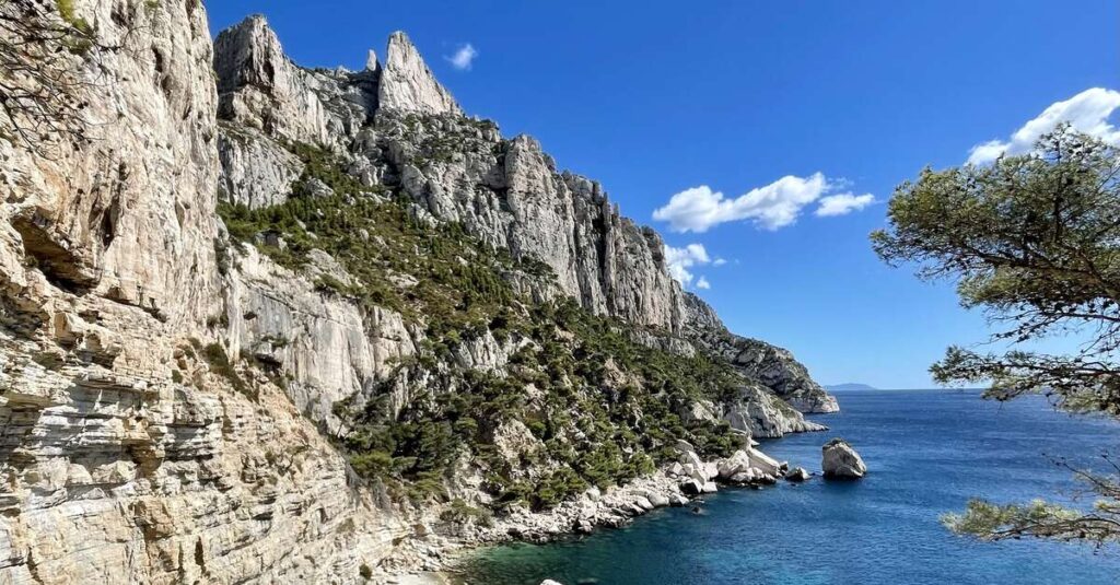 Quel est l’intérêt des Calanques des Pierres Tombées à Siagne