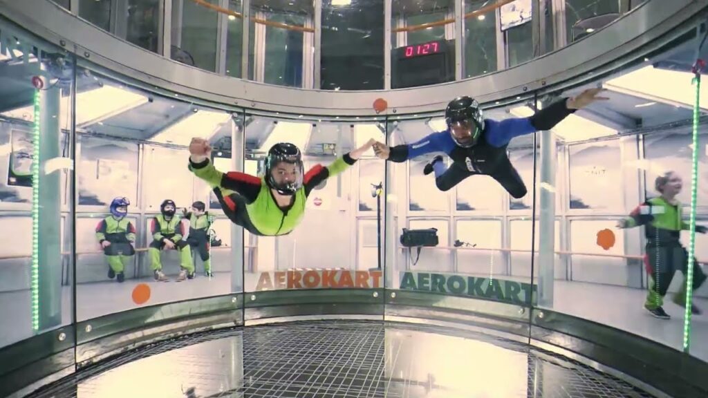 Pourquoi choisir iFLY Paris pour une expérience de chute libre indoor