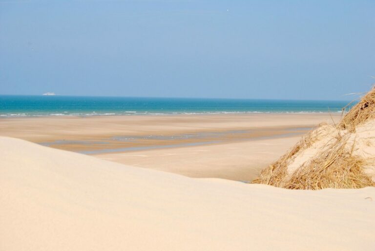 plage de sable fin sur la cote dopale