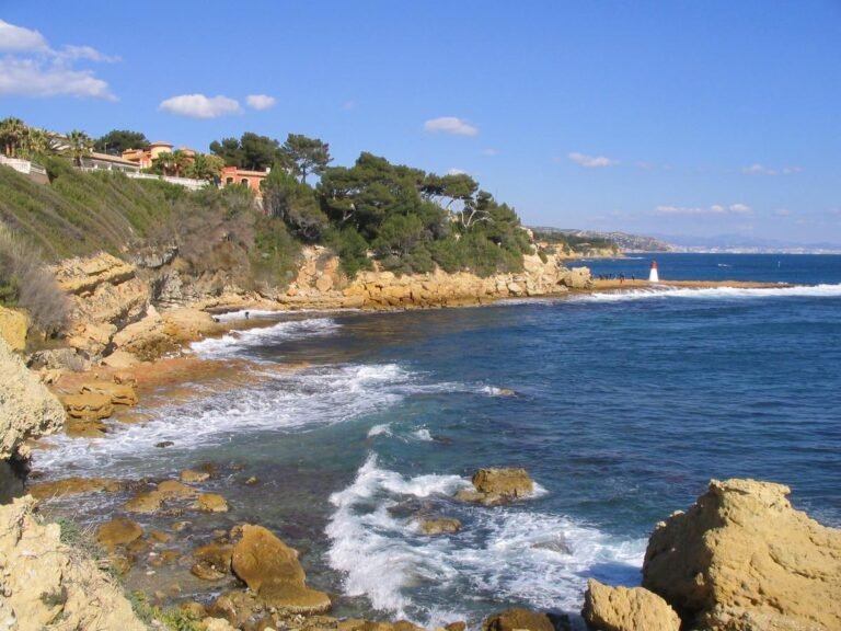 Que savoir sur le village club Carry le Rouet pour vos vacances 40 plage ensoleillee de carry le rouet 1