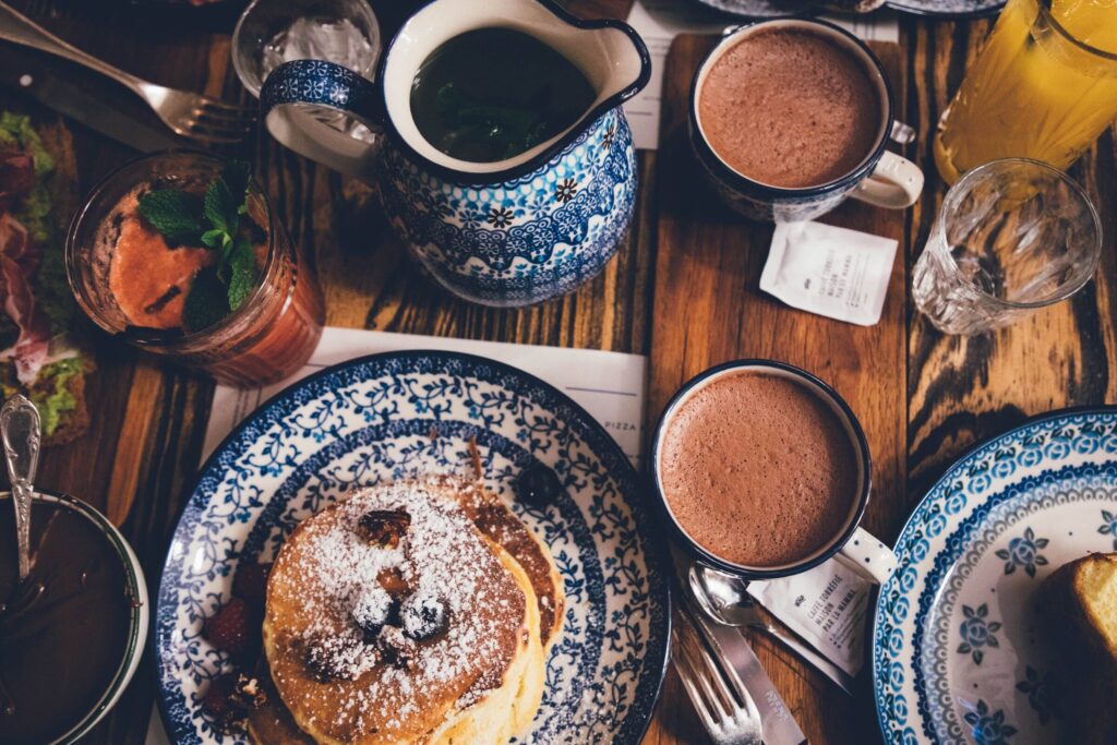 une tasse de cafe fumant a lyon