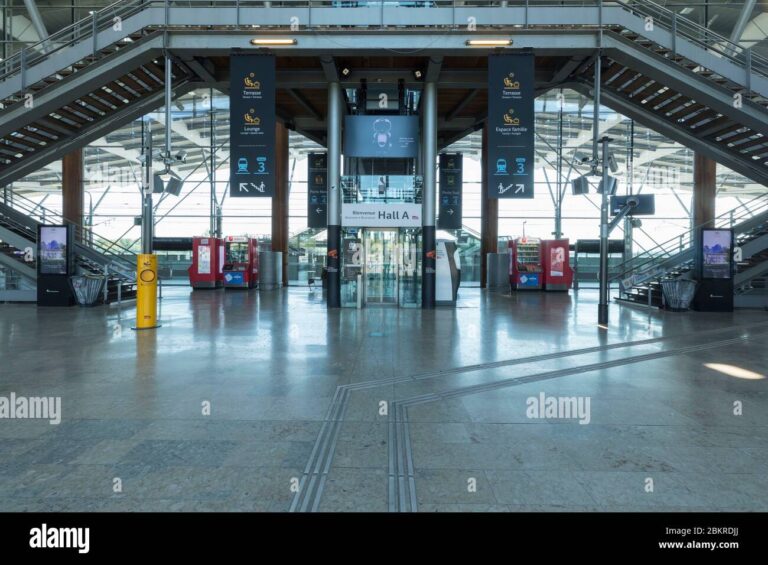 une vue de la gare tgv daix en provence