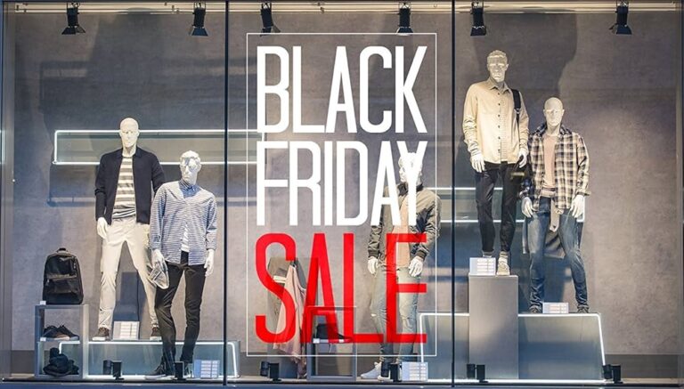 vitrine coloree avec soldes black friday