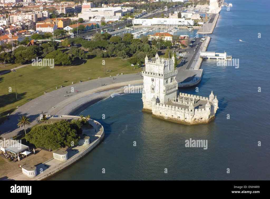 vue aerienne de belem au portugal