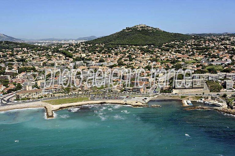 vue aerienne de six fours les plages