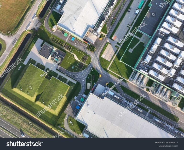 Où trouver un data center à Bouc-Bel-Air 20 vue aerienne dun data center moderne