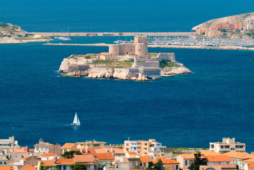 vue du chateau dif depuis marseille