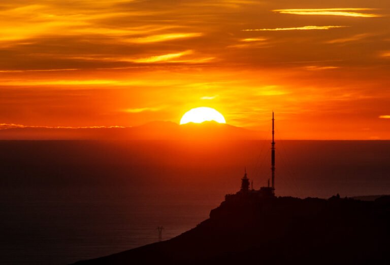 Que savoir sur le Point B Marseille et Camille Pelletan 43 vue du point b marseille au coucher de soleil