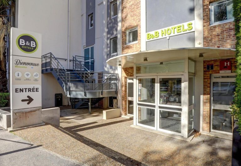 vue exterieure du bb hotel marseille prado