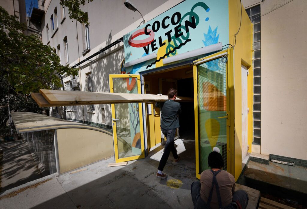 Quel est le restaurant Coco Velten situé rue Bernard du Bois à Marseille