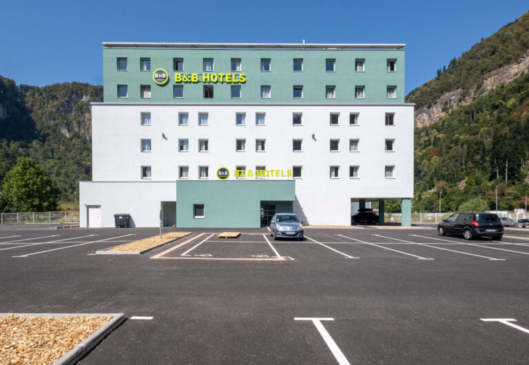 vue exterieure dun bb hotel accueillant