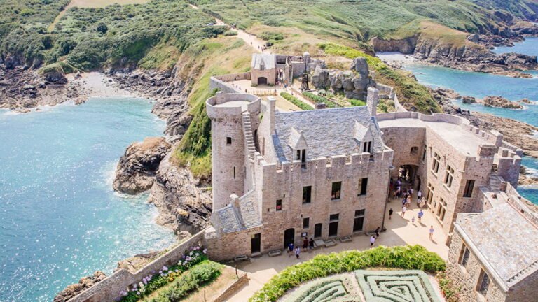 Quelle est la meilleure boucle entre Cap Fréhel et Fort La Latte 2 vue panoramique de cap frehel et fort la latte