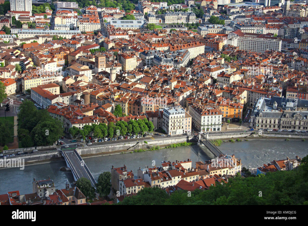 vue panoramique de la vieille ville de lisere