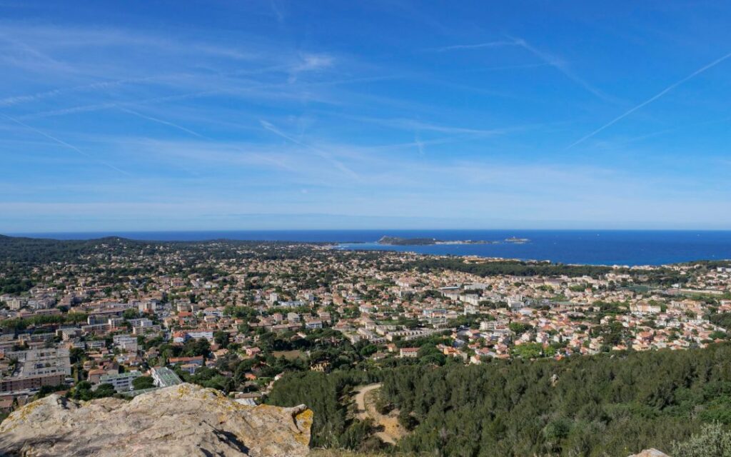 vue panoramique de six fours les plages