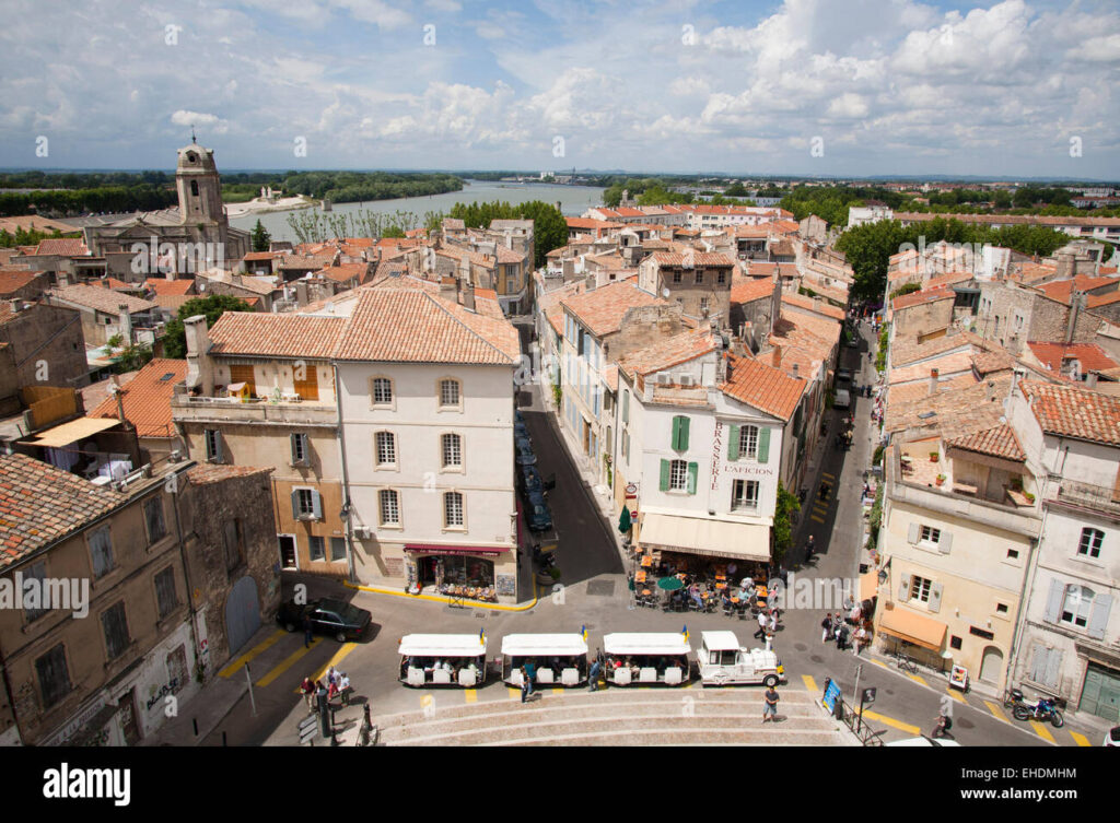 Que faire à Arles le dimanche : Activités et visites incontournables