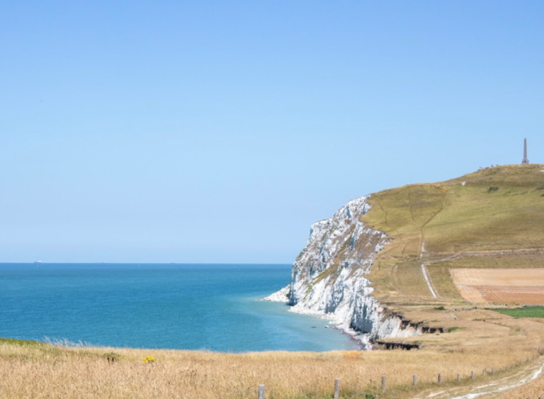 vue panoramique des falaises des deux caps