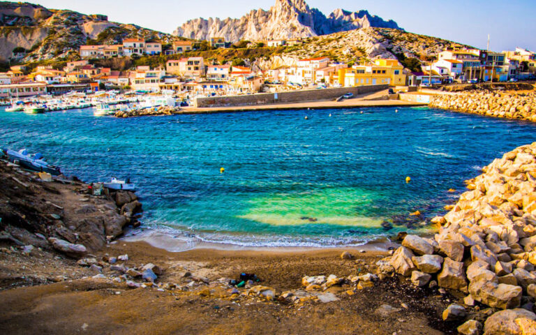 vue panoramique des goudes et ses plages