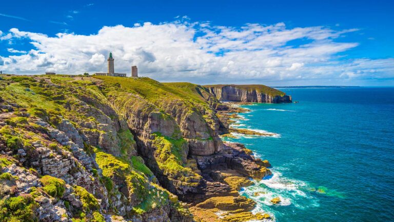 vue panoramique du cap frehel et saint malo