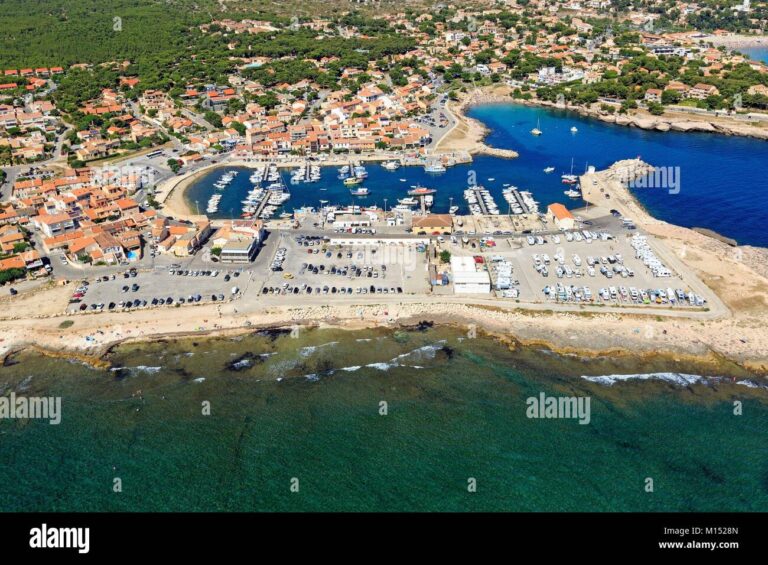 vue panoramique du port de carro