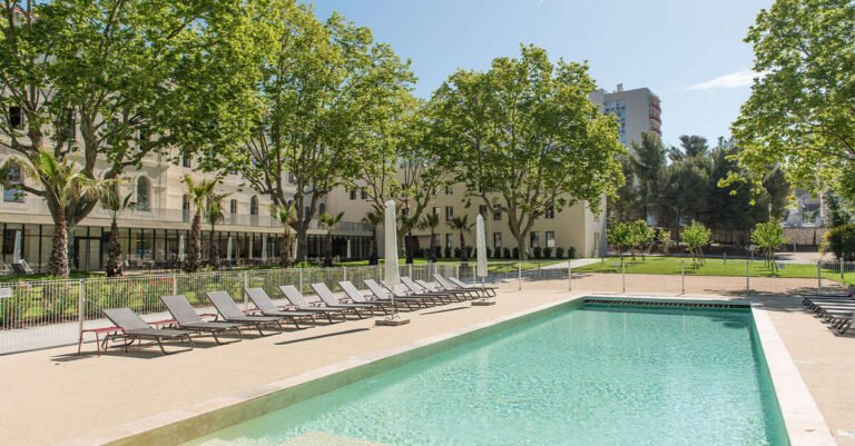 vue panoramique du village club a marseille